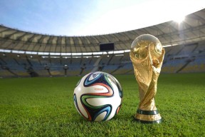 乔·波尔曼的突破与传球，让袋鼠队进攻如行云流水，乔什·鲍曼