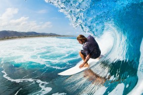 新闻中心战略升级高层管理结构调整奠定未来市场基础，新闻中心架构