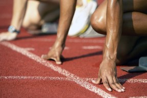 帮哥哥前妻借款担保，200万资金被银行扣押，担保人命运沉浮，亲哥让我帮他担保贷款